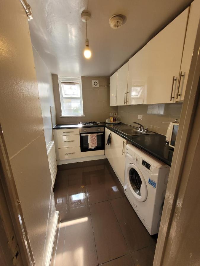 43 Kimberly Road Apartment Londres Exterior foto